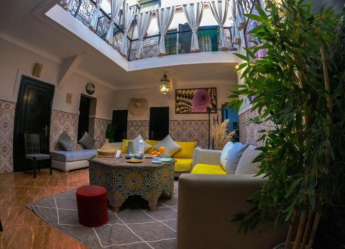 riad msholidays - privatisé jusqu'à 8 personnes - jacuzzi Marrakesh Exterior foto