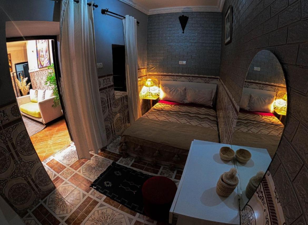 riad msholidays - privatisé jusqu'à 8 personnes - jacuzzi Marrakesh Exterior foto